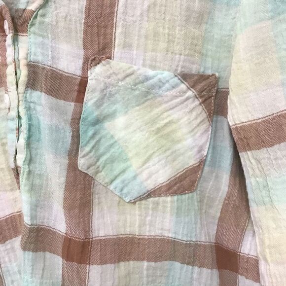 Very nice plaid and sheer lace shoulder blouse by Hem & Thread Size 8 - Picture 3 of 7